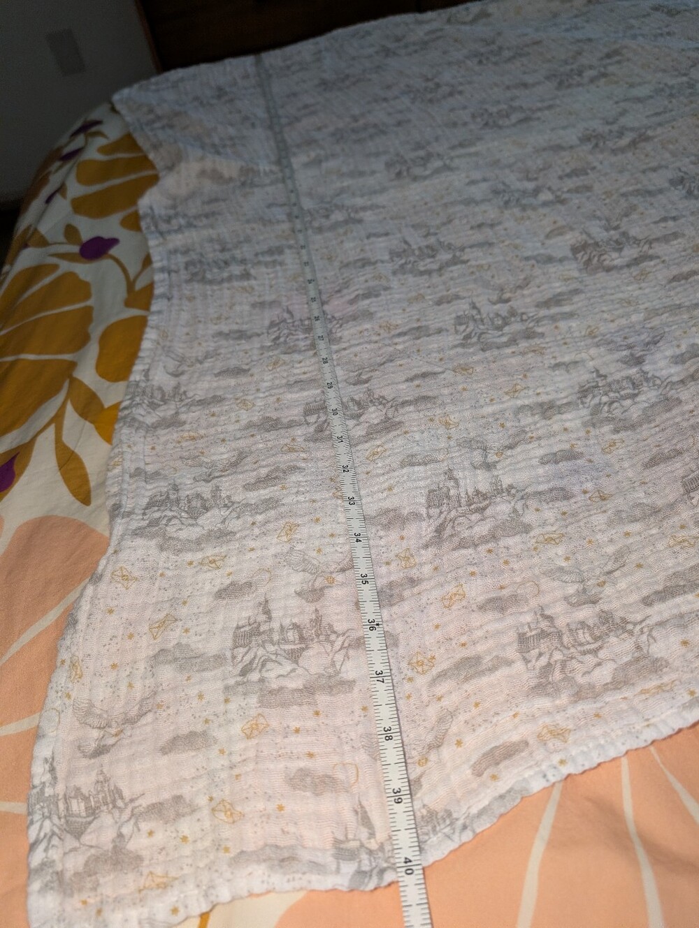 Harry Potter Aden and Anais Gauze Swaddle Blanket - Picture 5 of 5